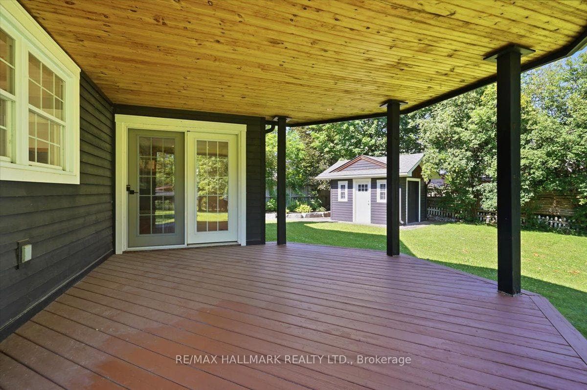 105 Duckworth Street photo 34