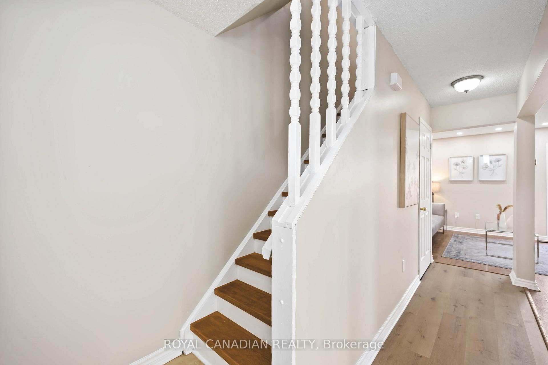 611 Galahad Drive Unit 31 photo 10