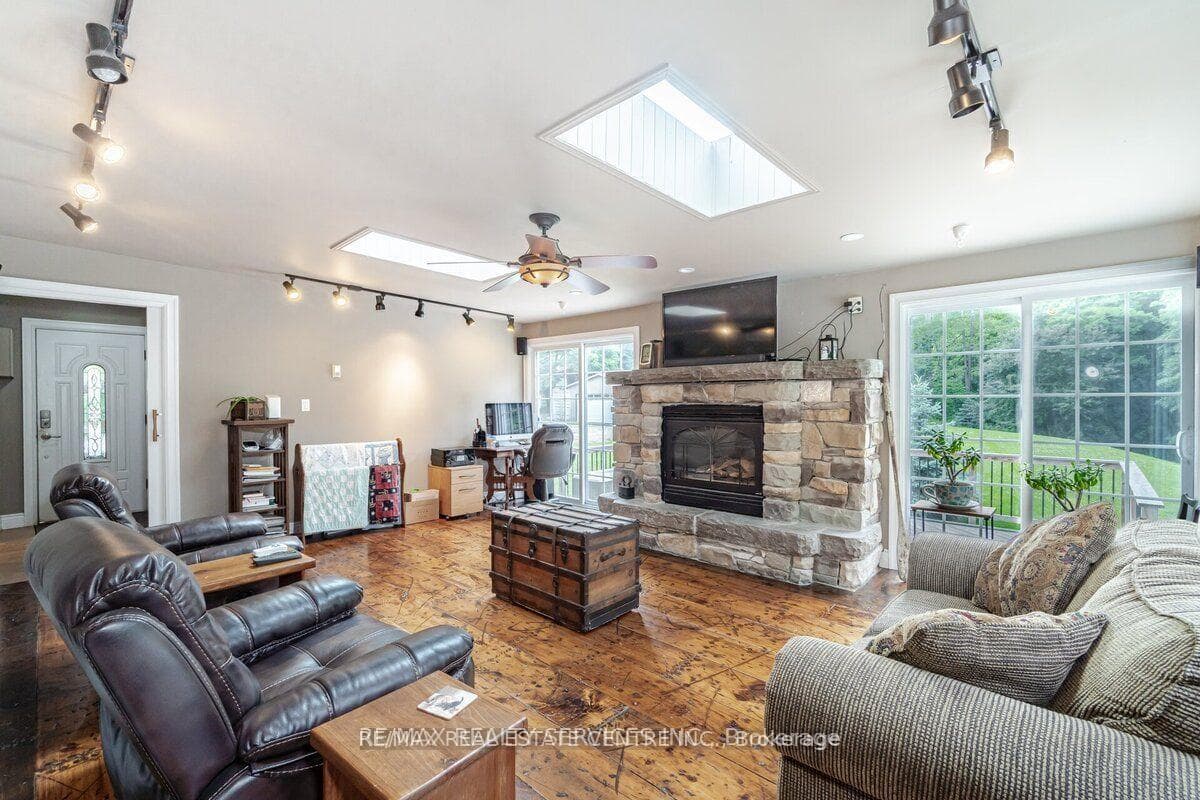 104 Kennedy Road photo 13