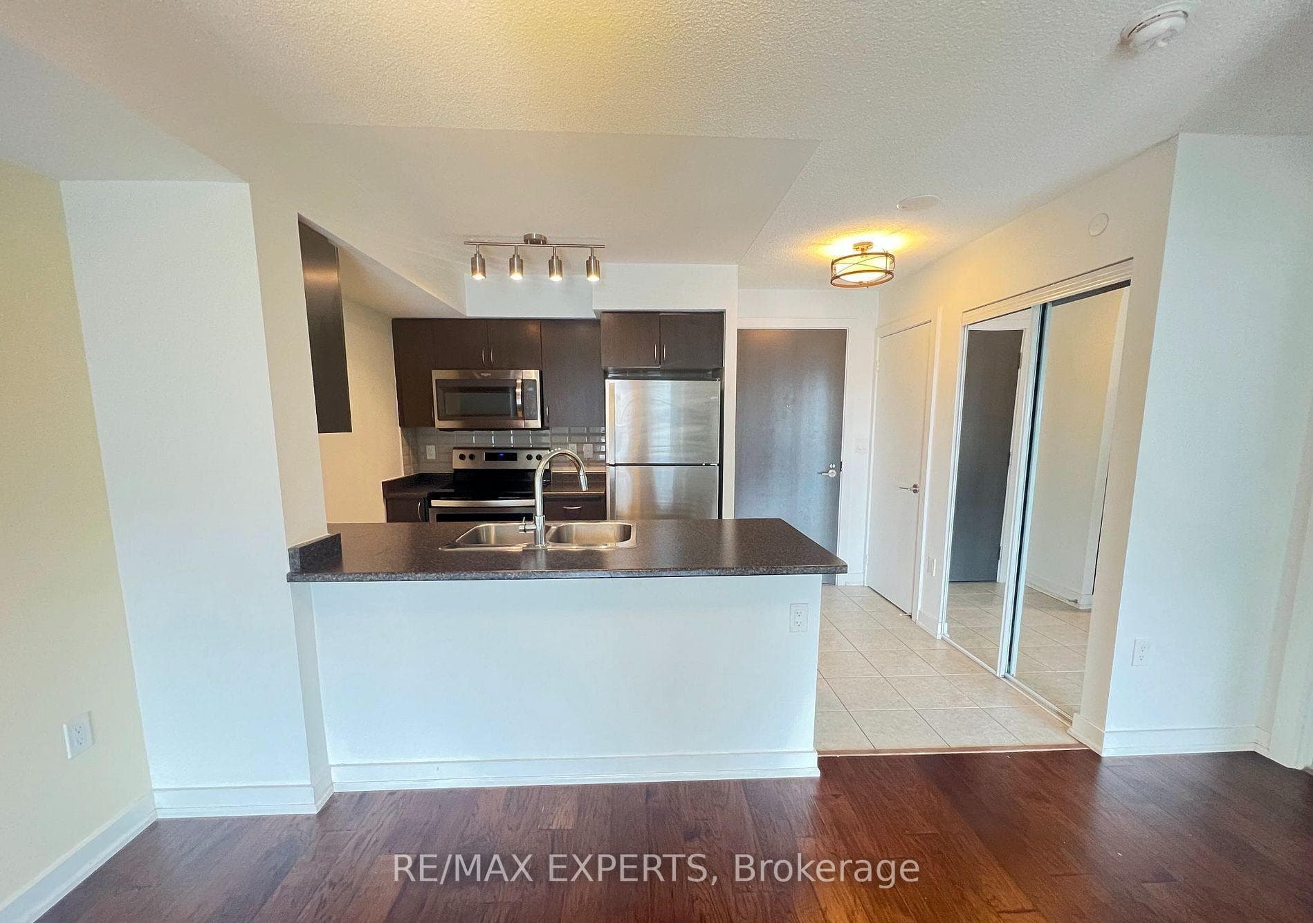 1346 Danforth Road Unit 1216 photo 3