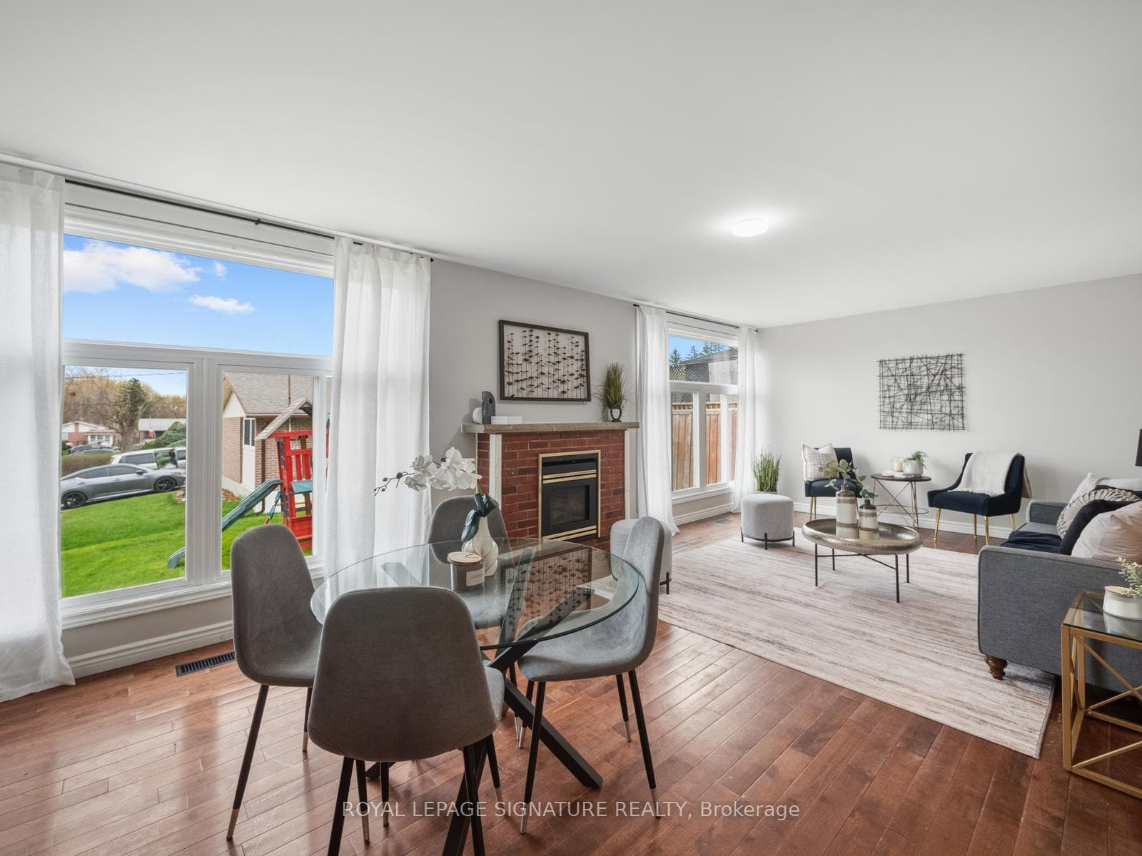 19 Shoreland Crescent photo 4