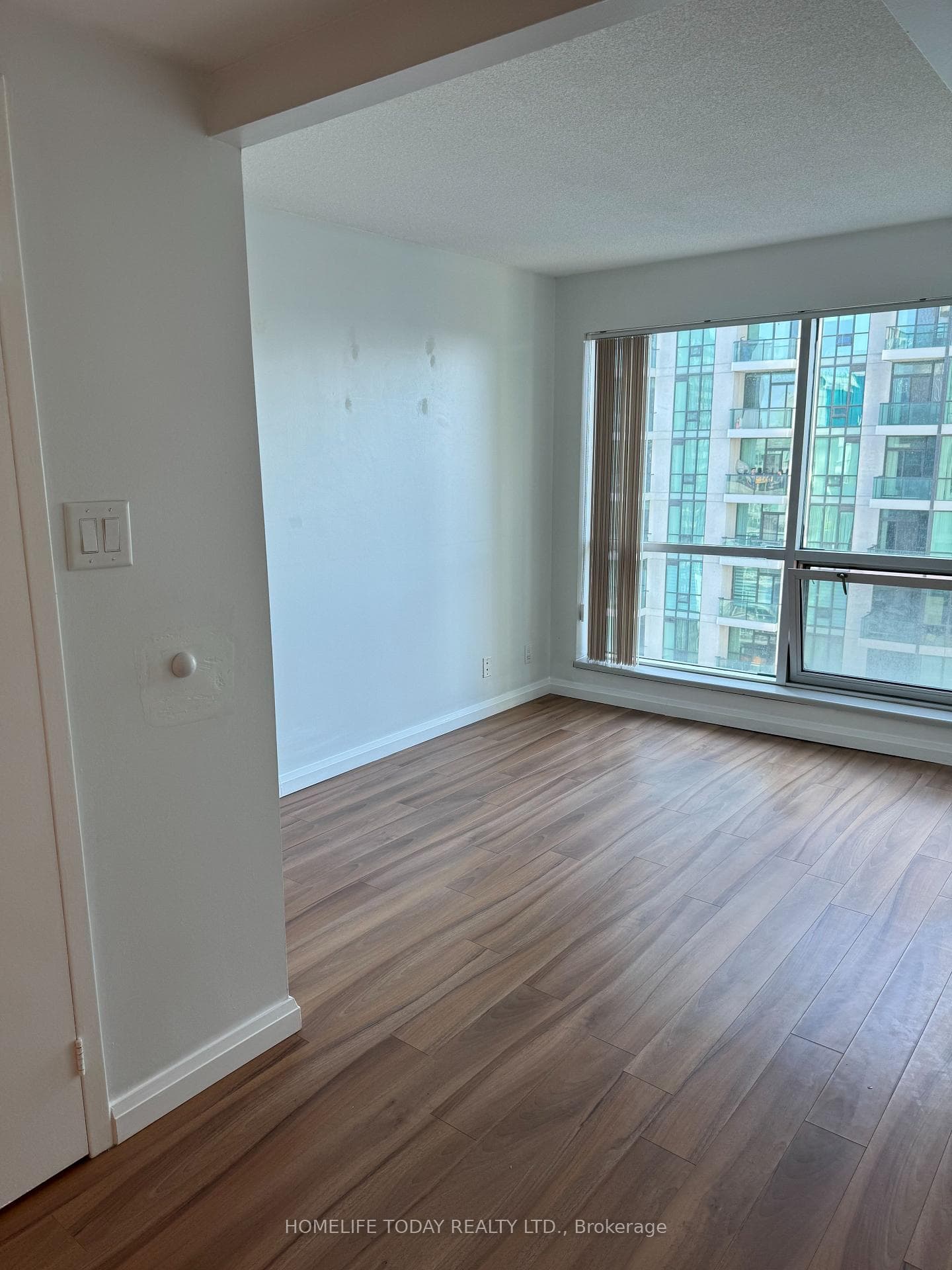 10 Yonge Street Unit 2704 photo 8