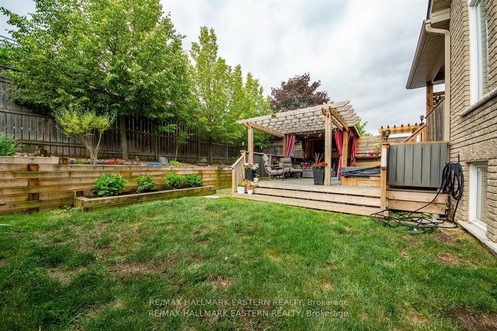 1568 Ireland Drive photo 34