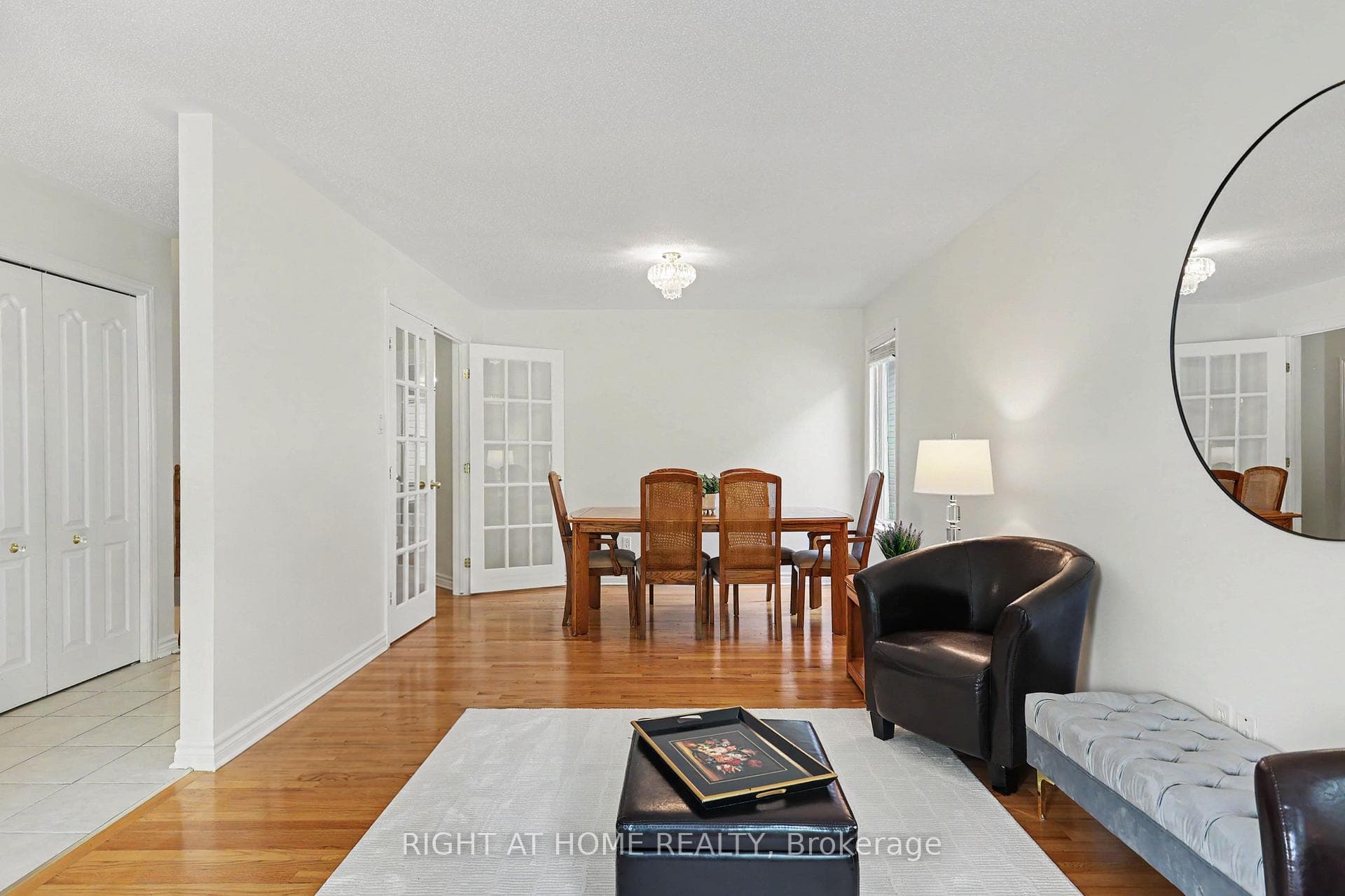 54 Fieldcrest Avenue photo 4