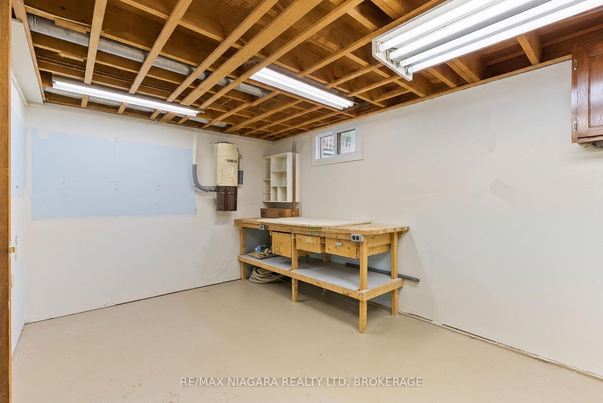 6 Bedford Court photo 31