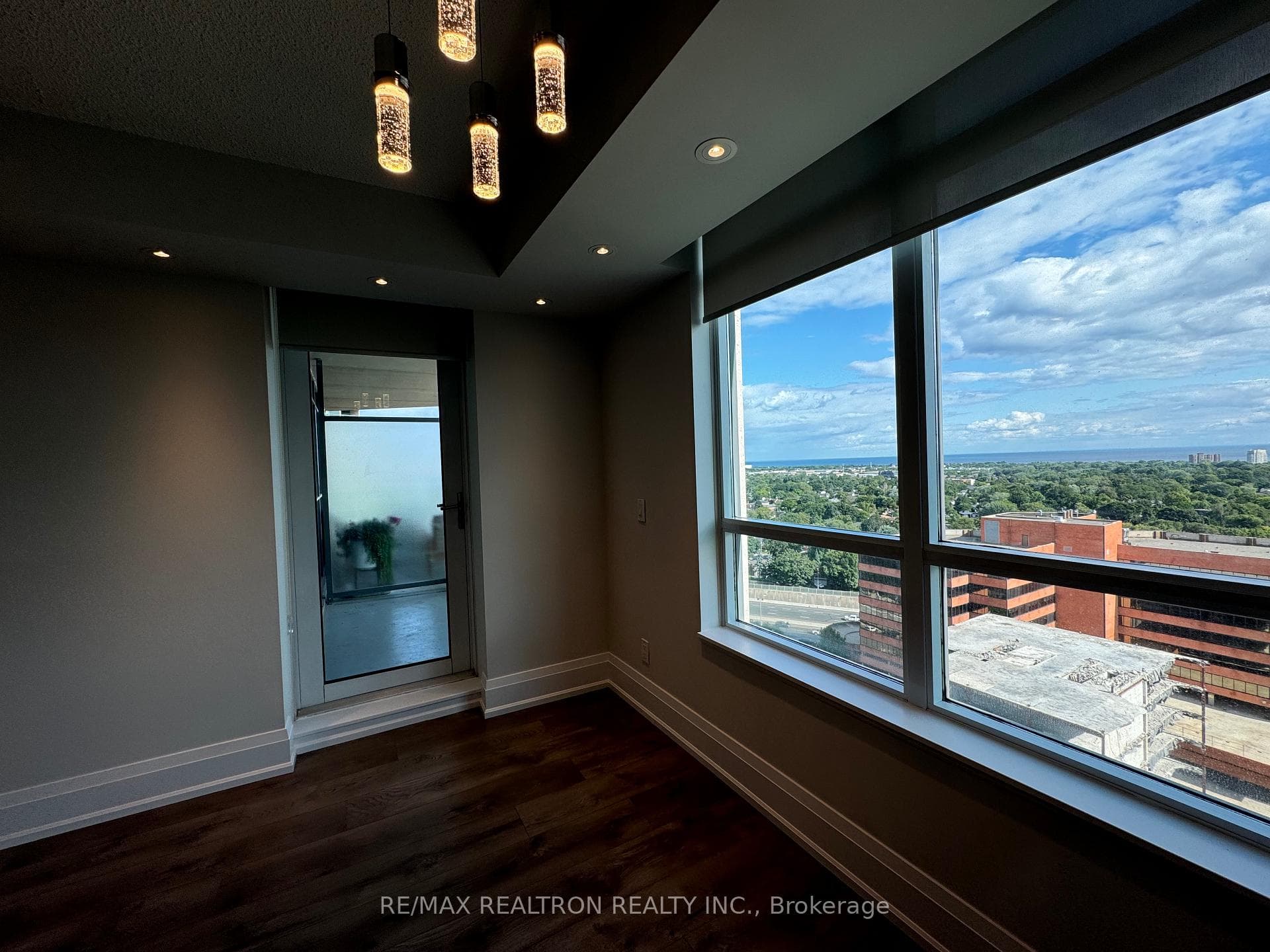 225 Sherway Gardens Road Unit 2108 photo 23