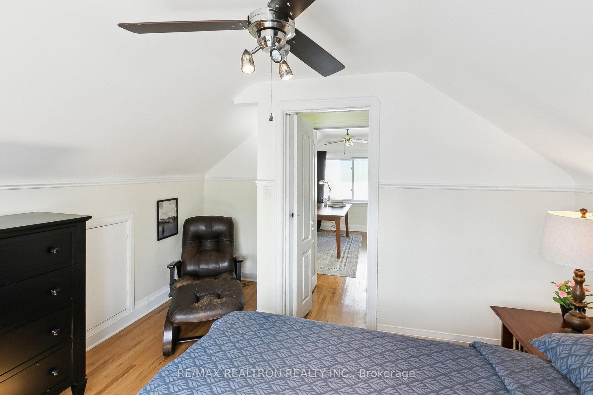 105 Brooklawn Avenue photo 22