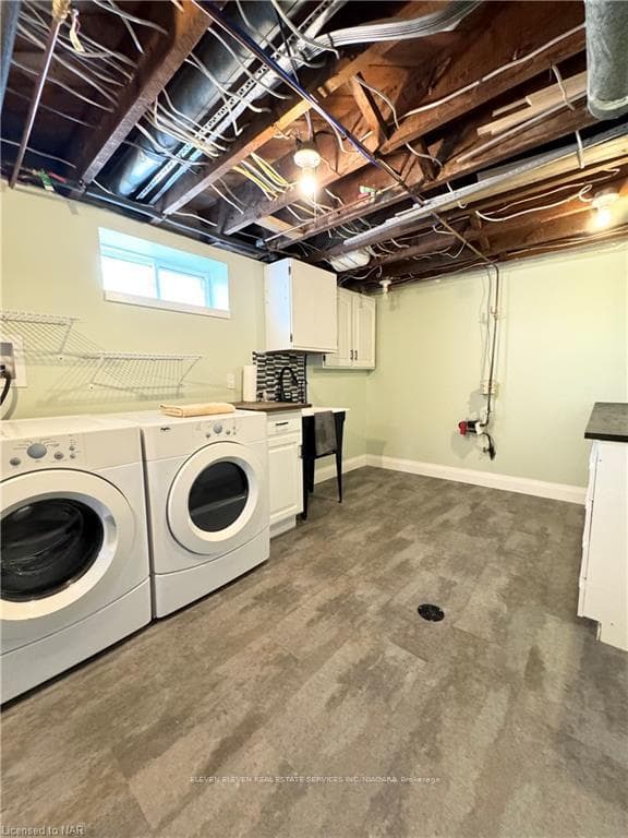 Full sized laundry pairs with laundry tub and extr
