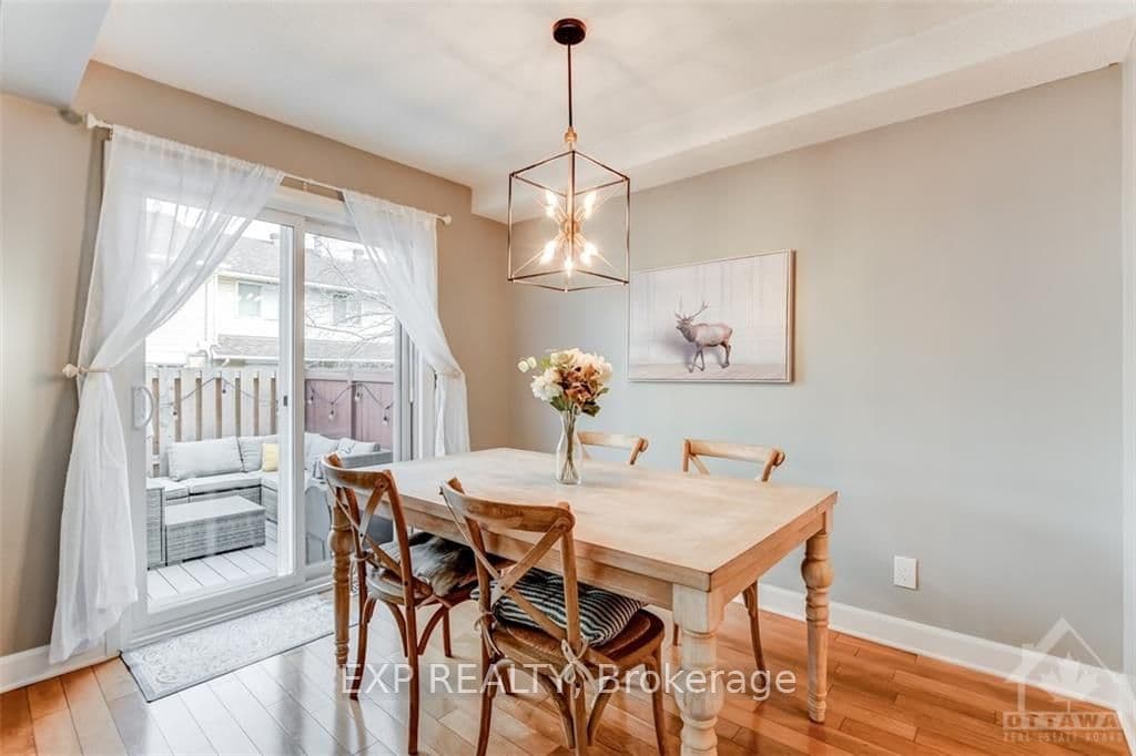 38 OAKHAVEN photo 9