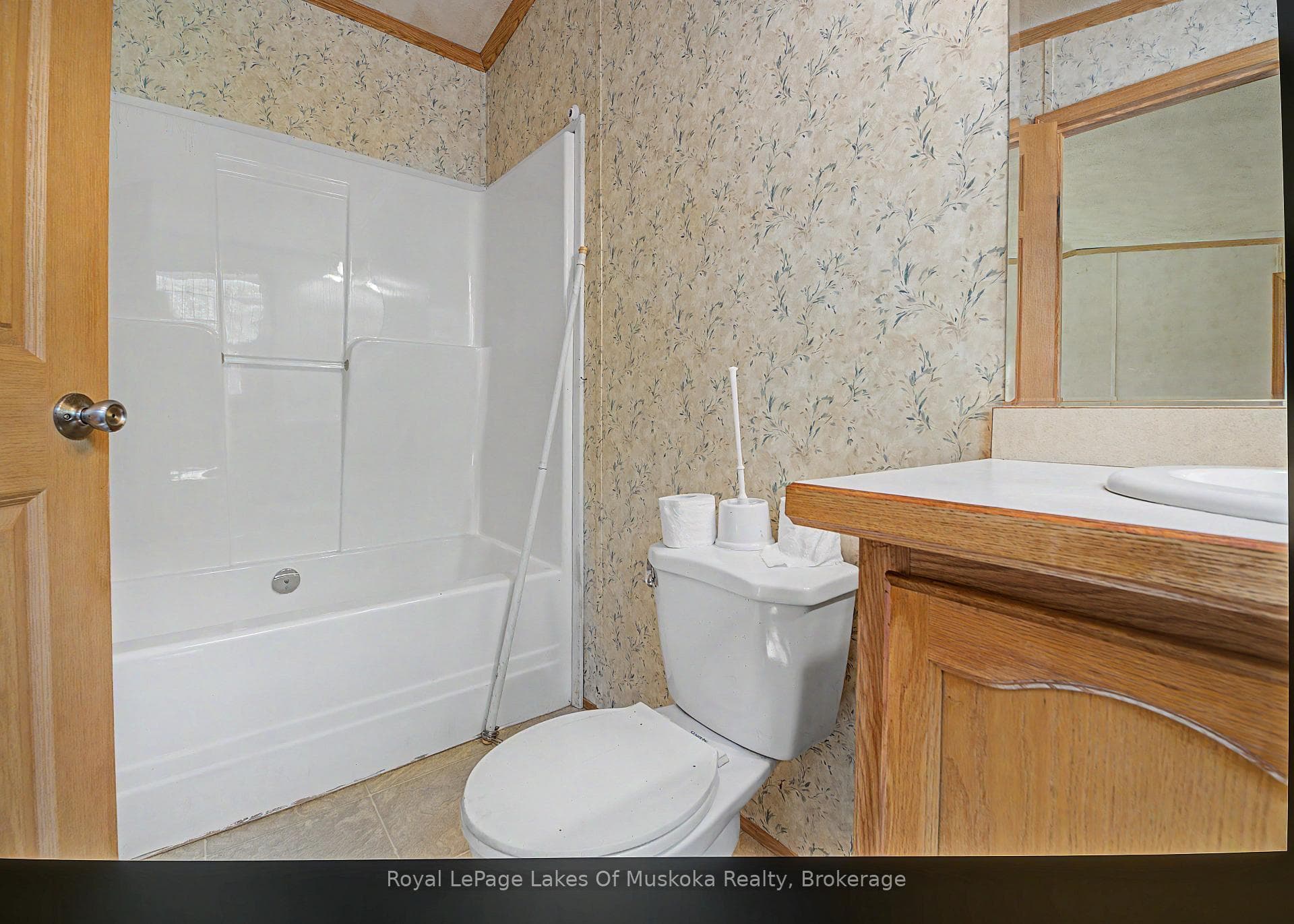 Ensuite bathroom
