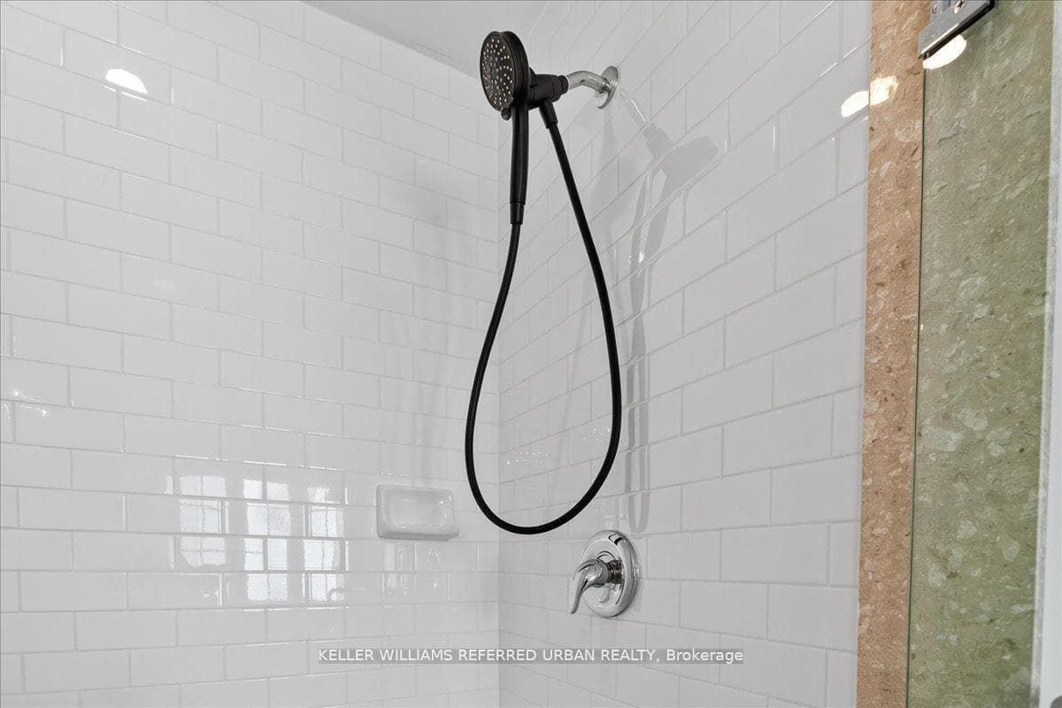 431 Rita's Avenue photo 29