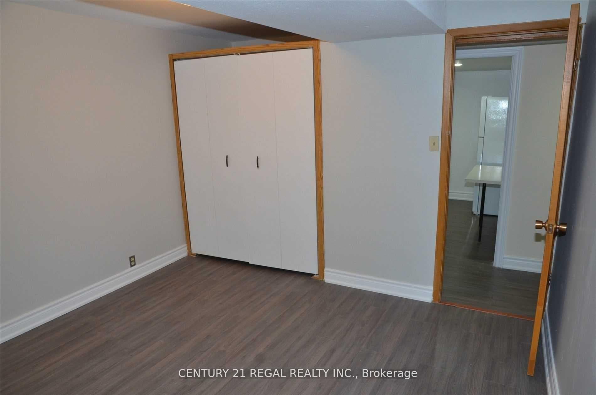 60 Saddletree Drive Unit Basemnt photo 14