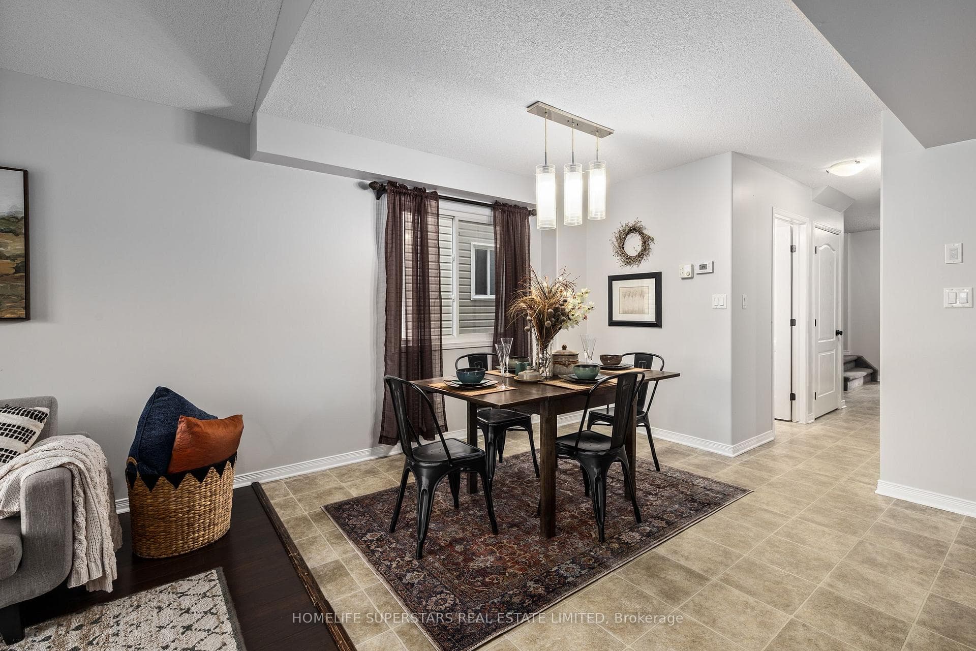 1379 Atkinson Street photo 7