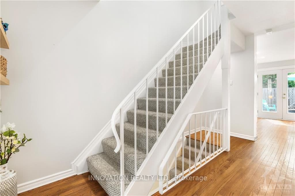 1900 MARQUIS Avenue Unit 105 photo 4