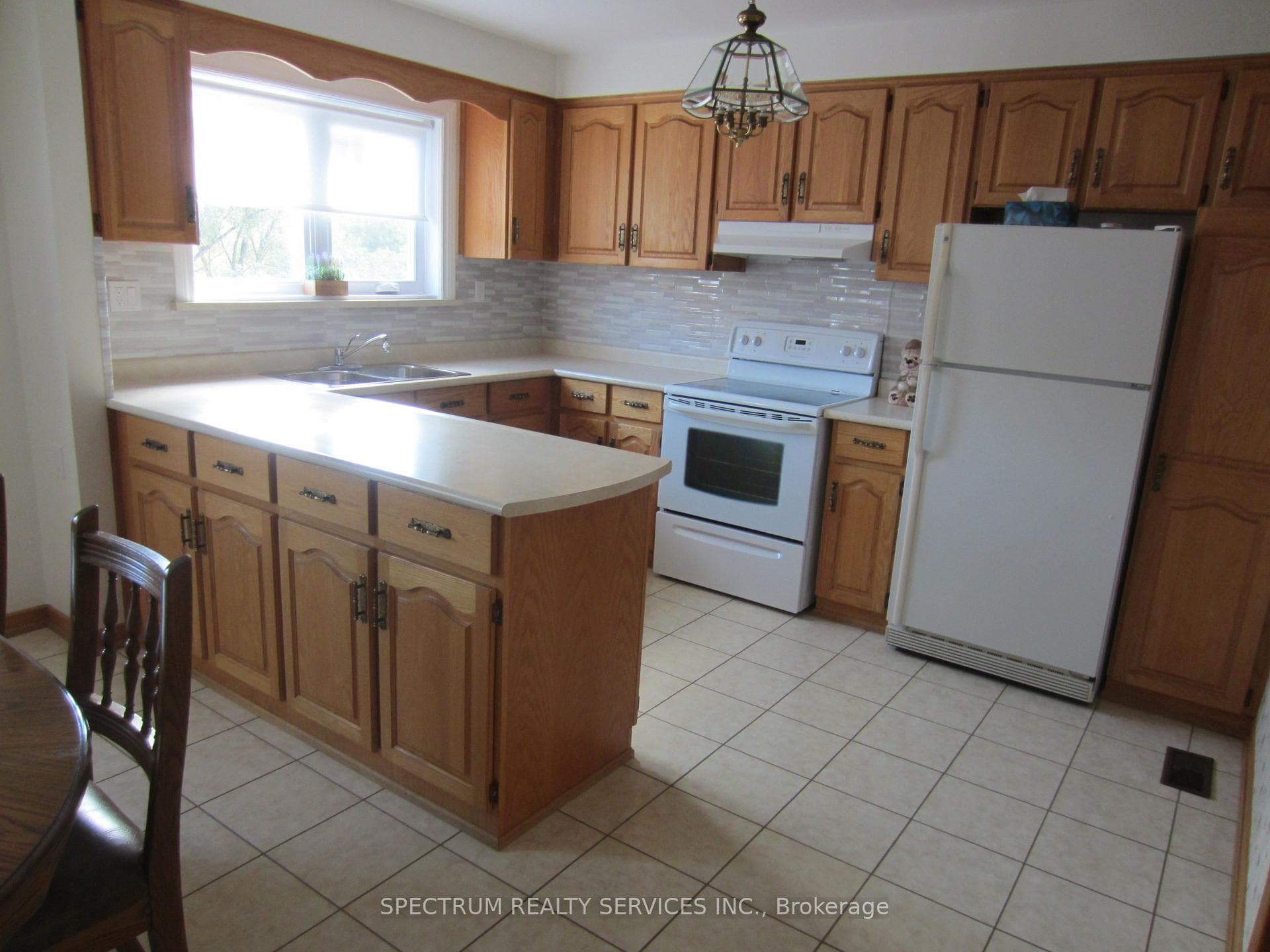 49 Gotham Court Unit Unit 1 photo 4
