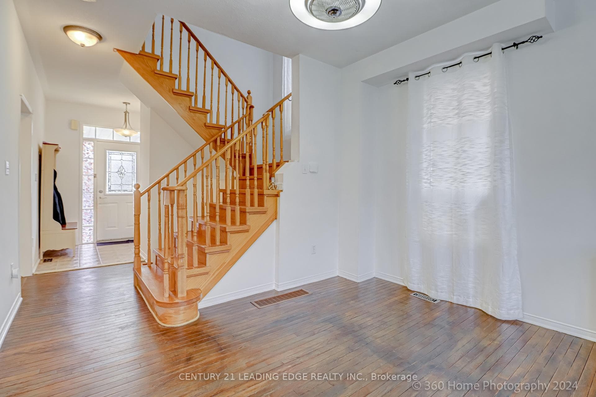 467 Woodsmere Crescent photo 4