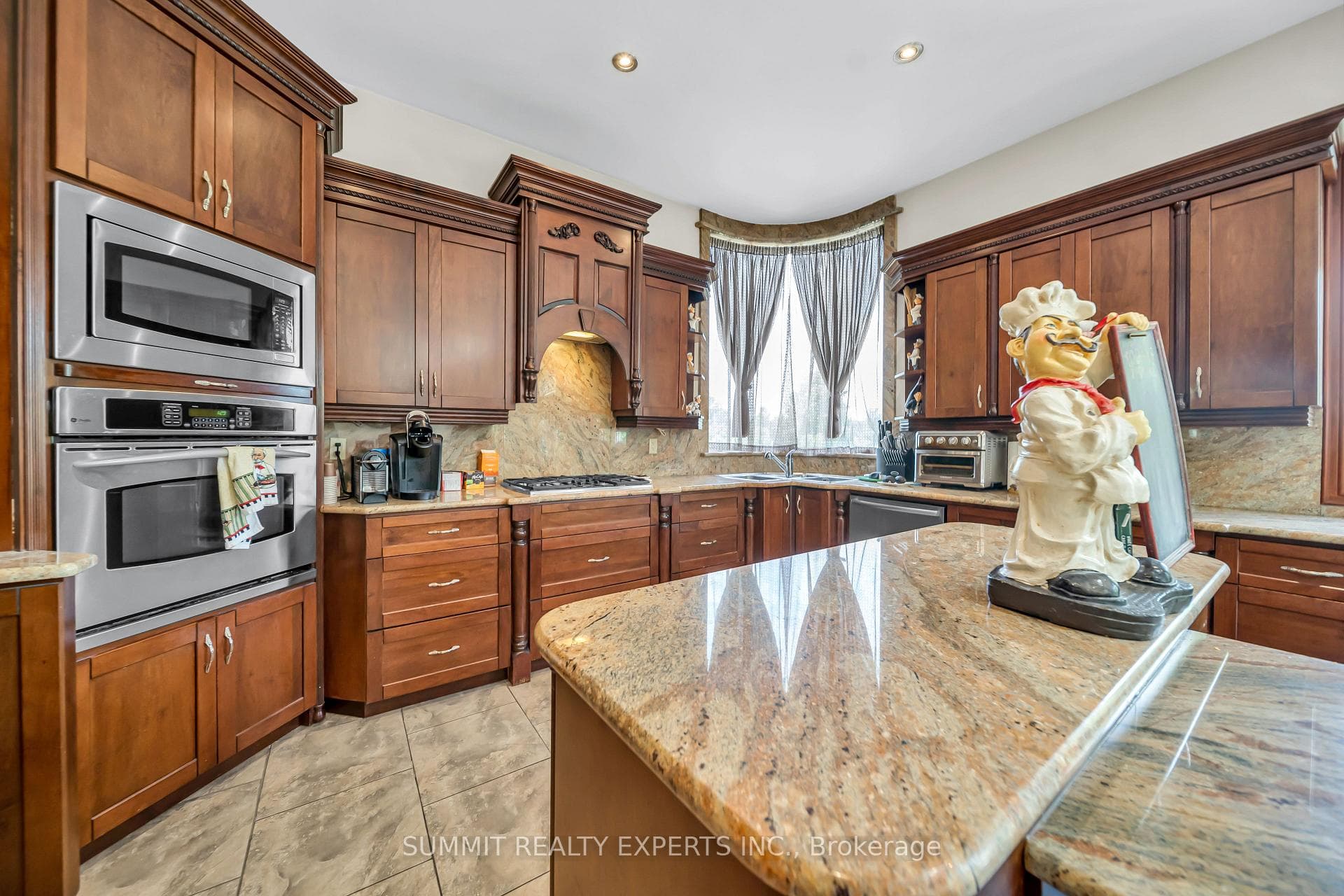 7728 Mayfield Road photo 46