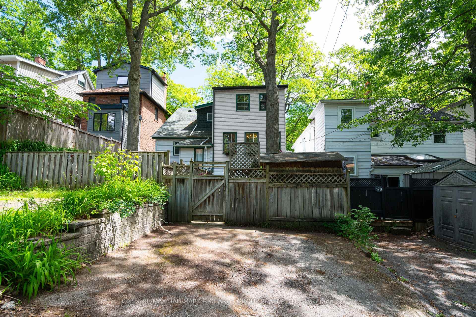 180 Willow Avenue photo 31