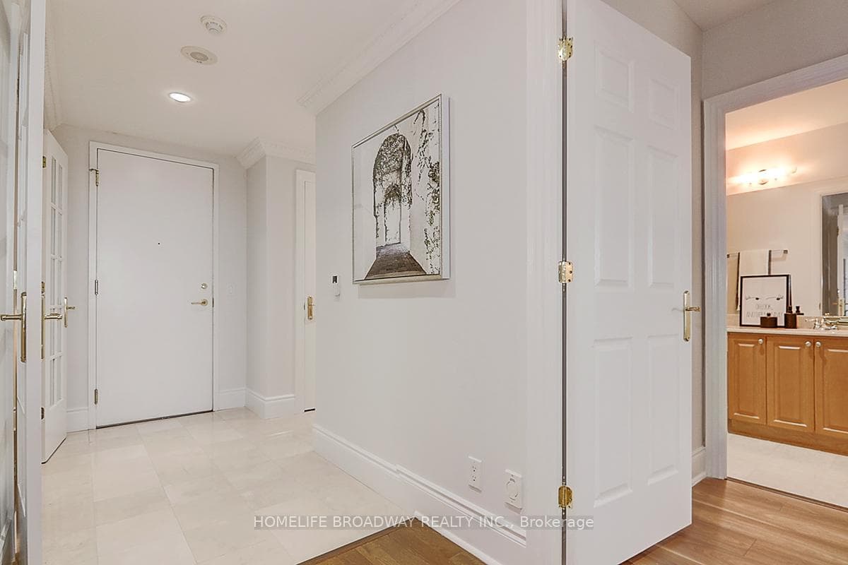 33 Cox Boulevard Unit 1825 photo 28