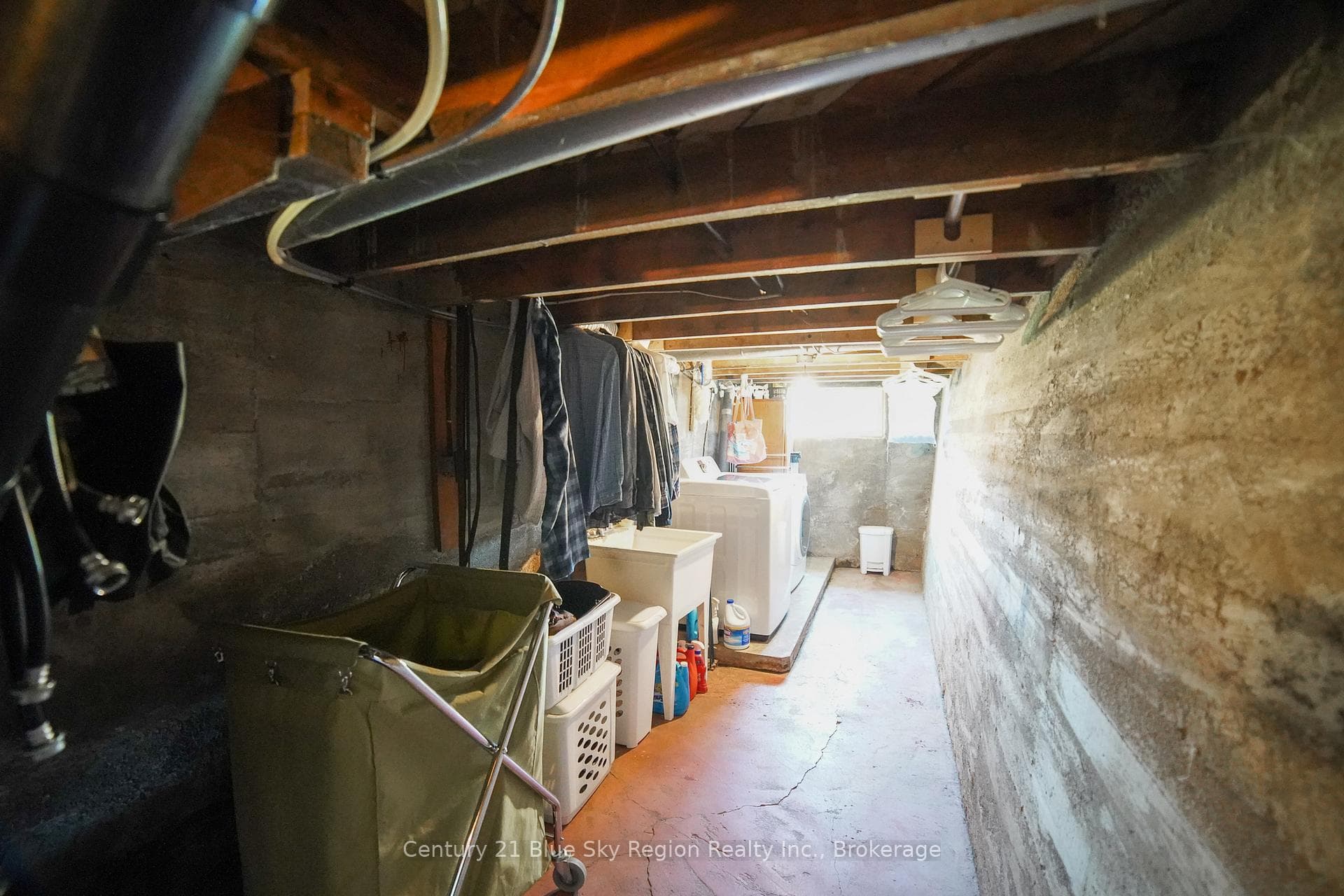 802 Piquette Road photo 37