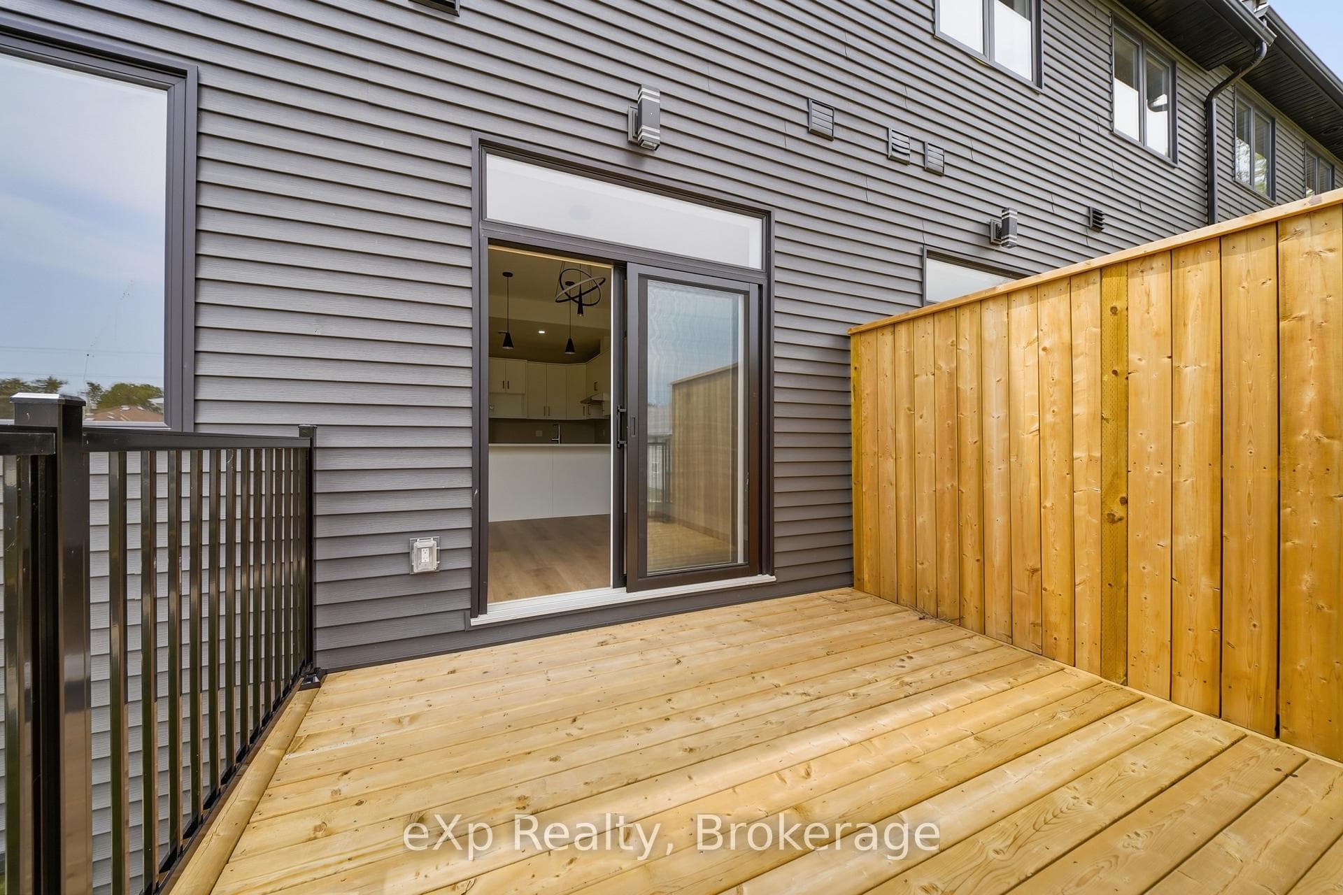 79 Maclellan Avenue photo 15