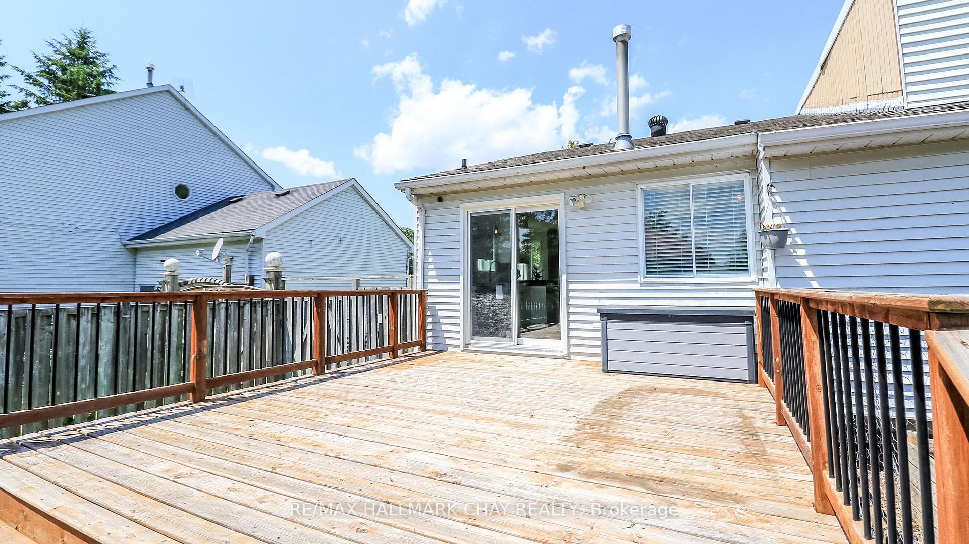 2281 Scythes Street photo 36