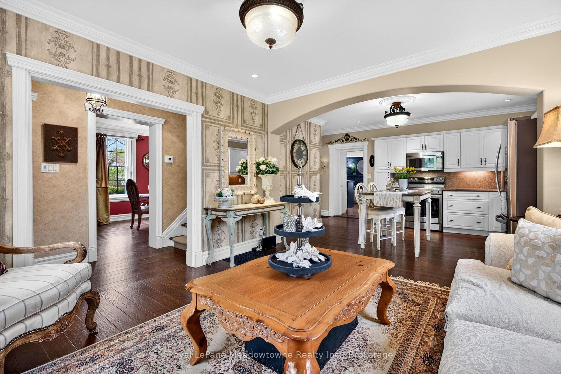 53 CAMPBELL Avenue photo 8