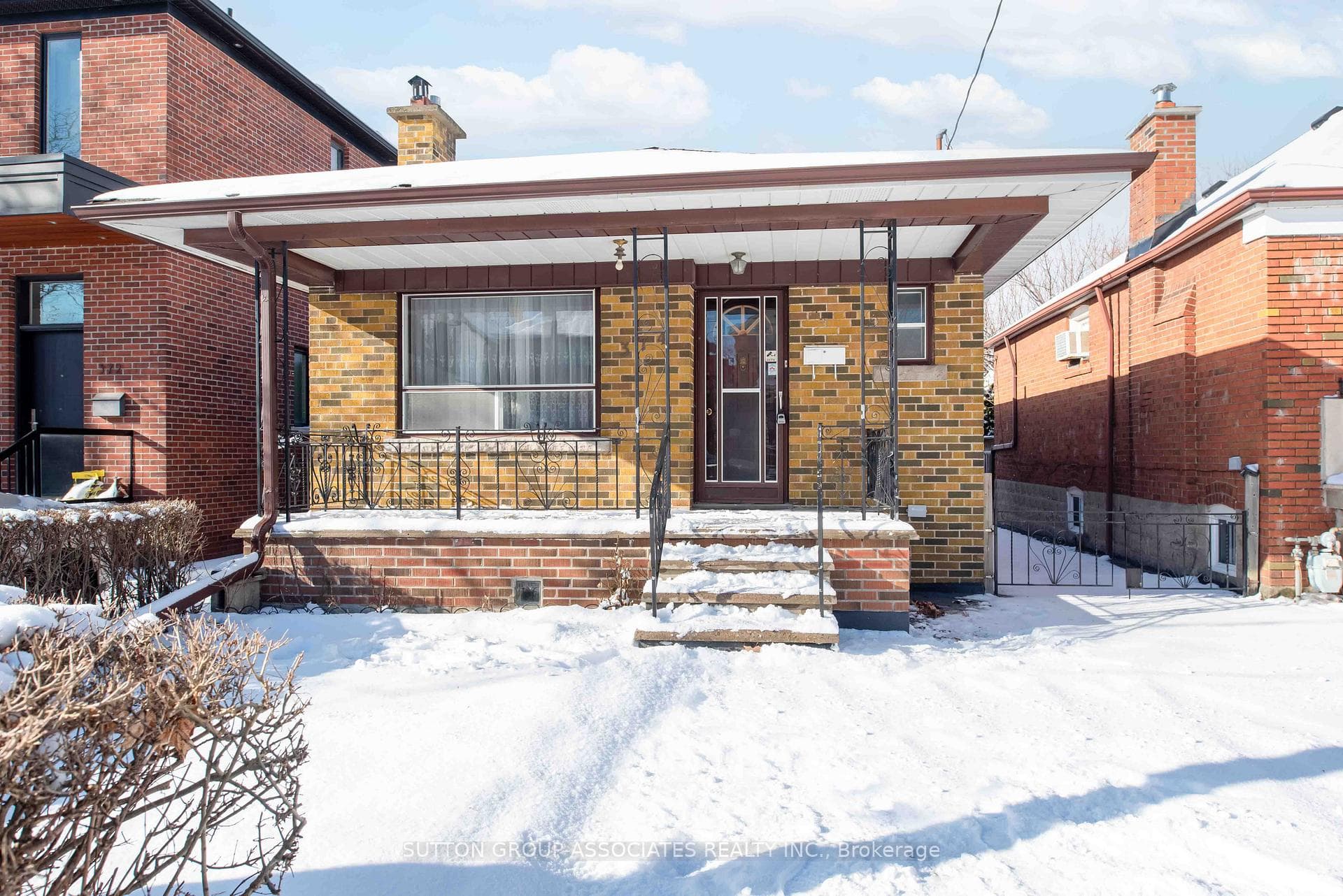 374 Winnett Avenue photo 1