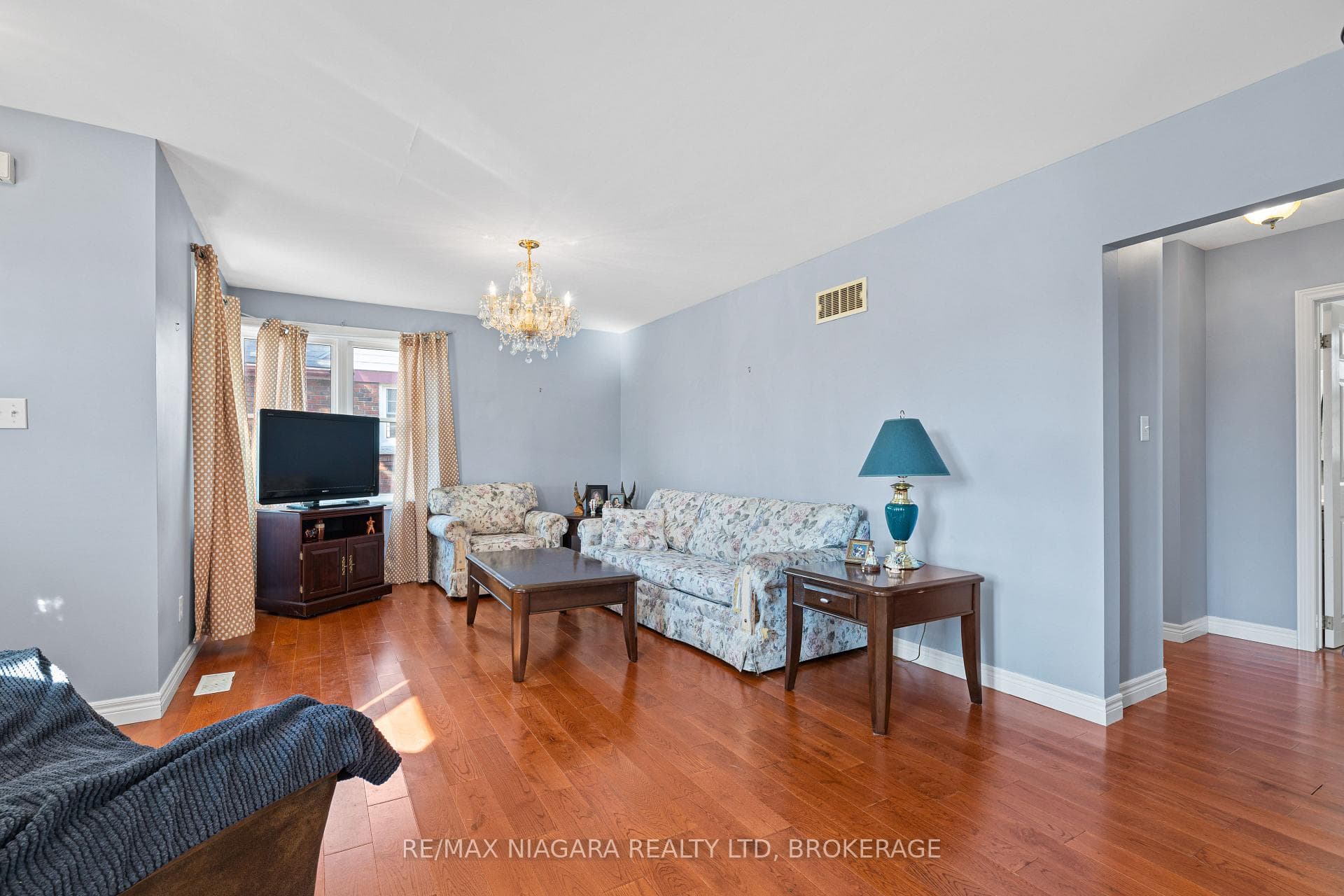 7803 Beaverdams Road photo 6