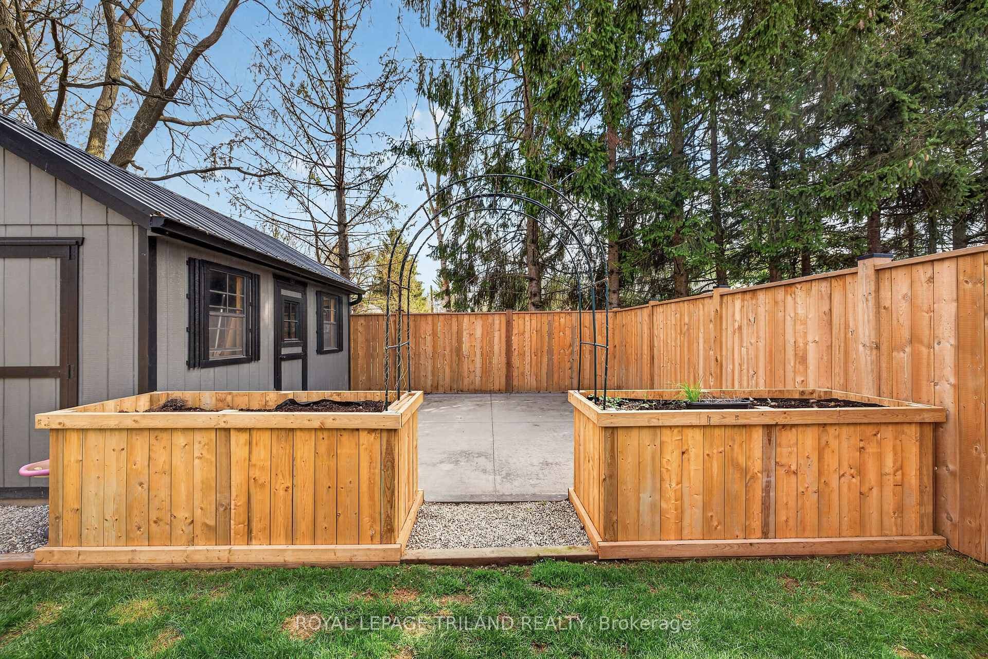 51253 Ashton Street photo 42
