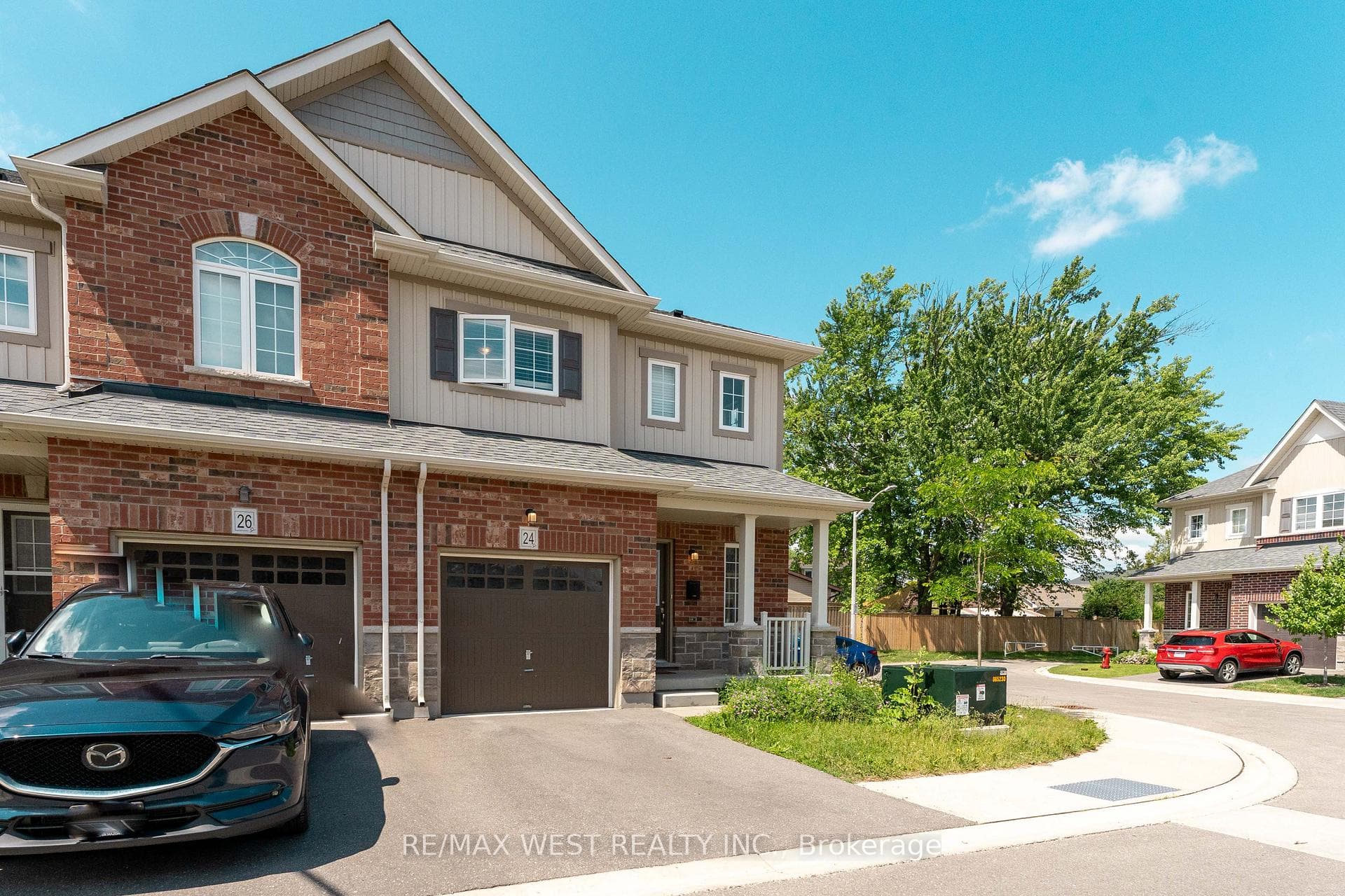 24 Dewberry Drive photo 1