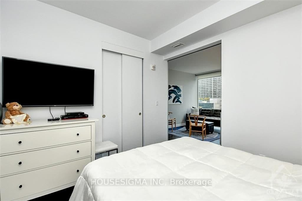 300 LISGAR Street Unit 602 photo 16