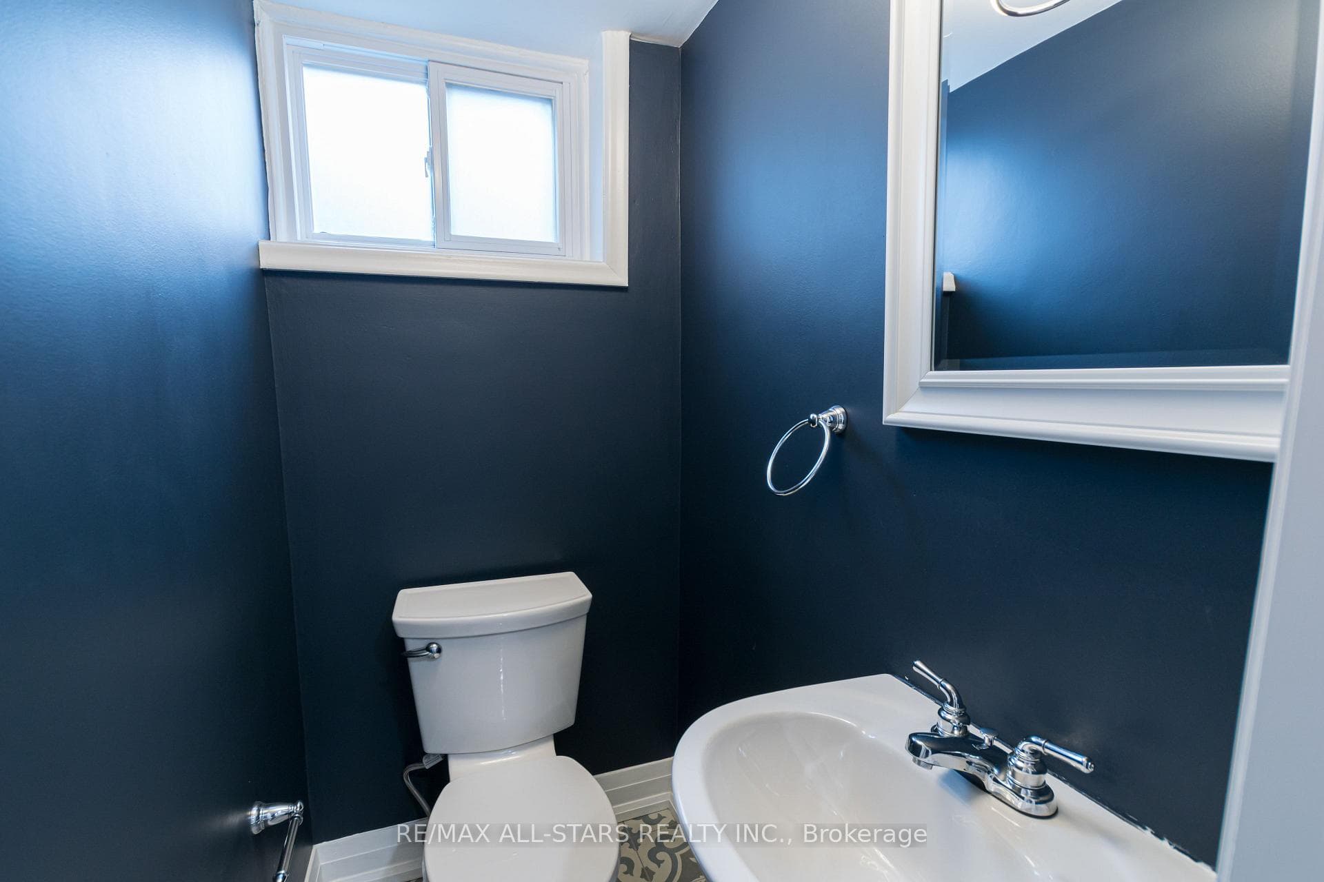 17 Broadlands Boulevard photo 26