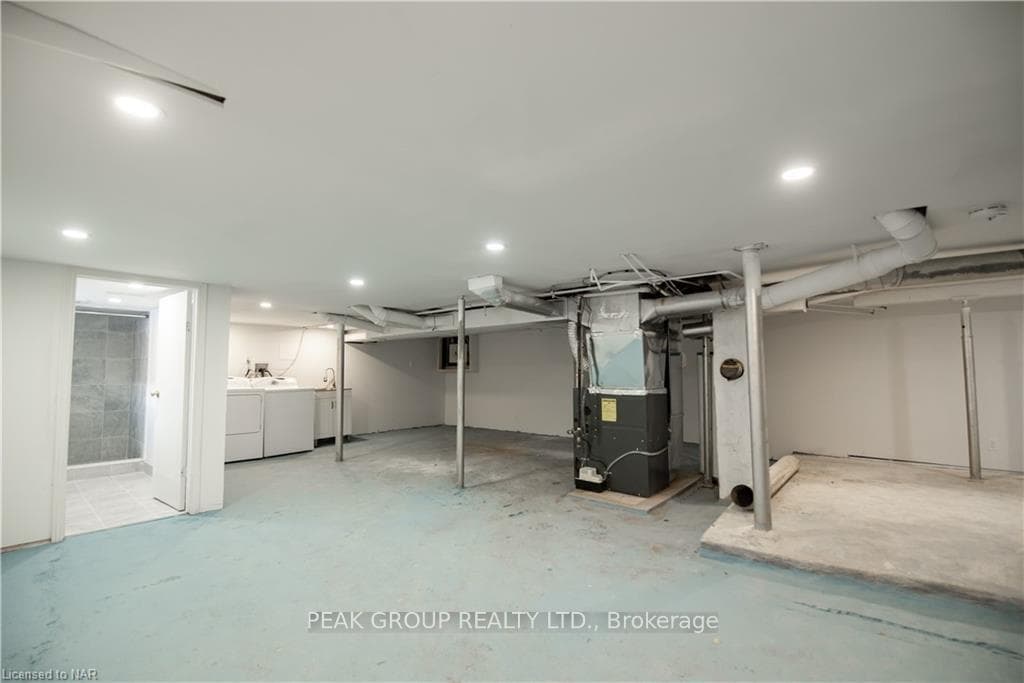 4747 FOURTH Avenue photo 29