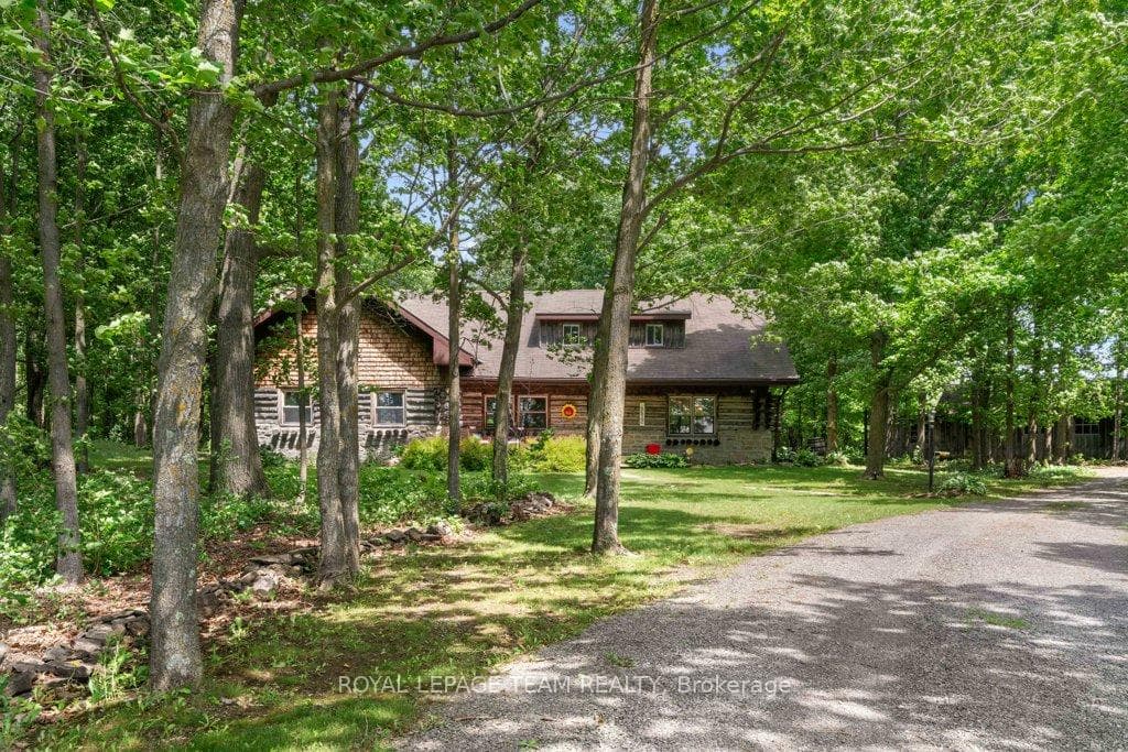 1462 Rideau River Road photo 1