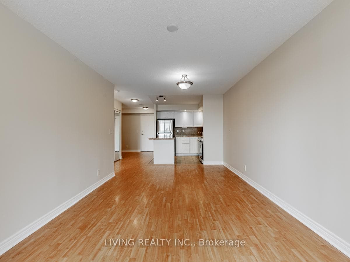 33 Cox Boulevard Unit 707 photo 22