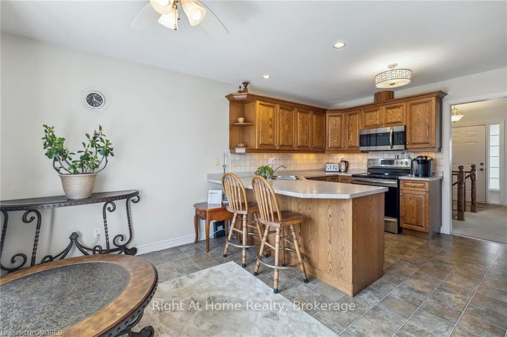 922 RUBY Avenue photo 15