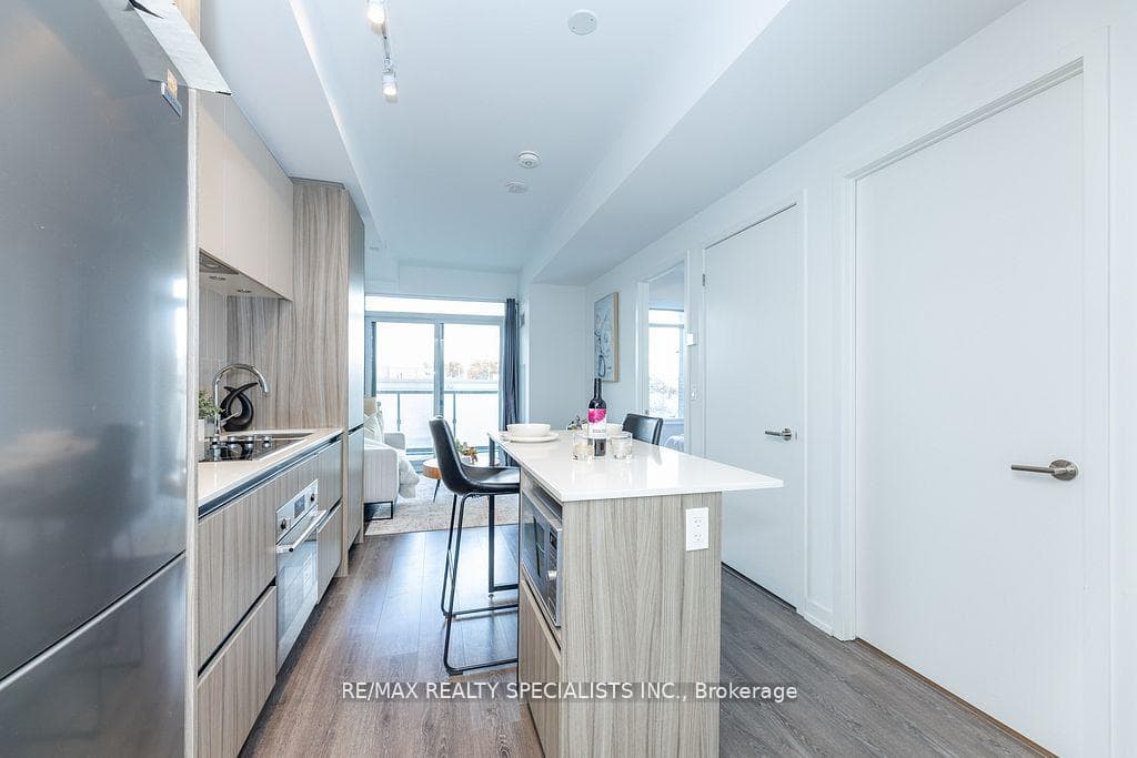8 Beverley Glen Boulevard Unit C202 photo 13