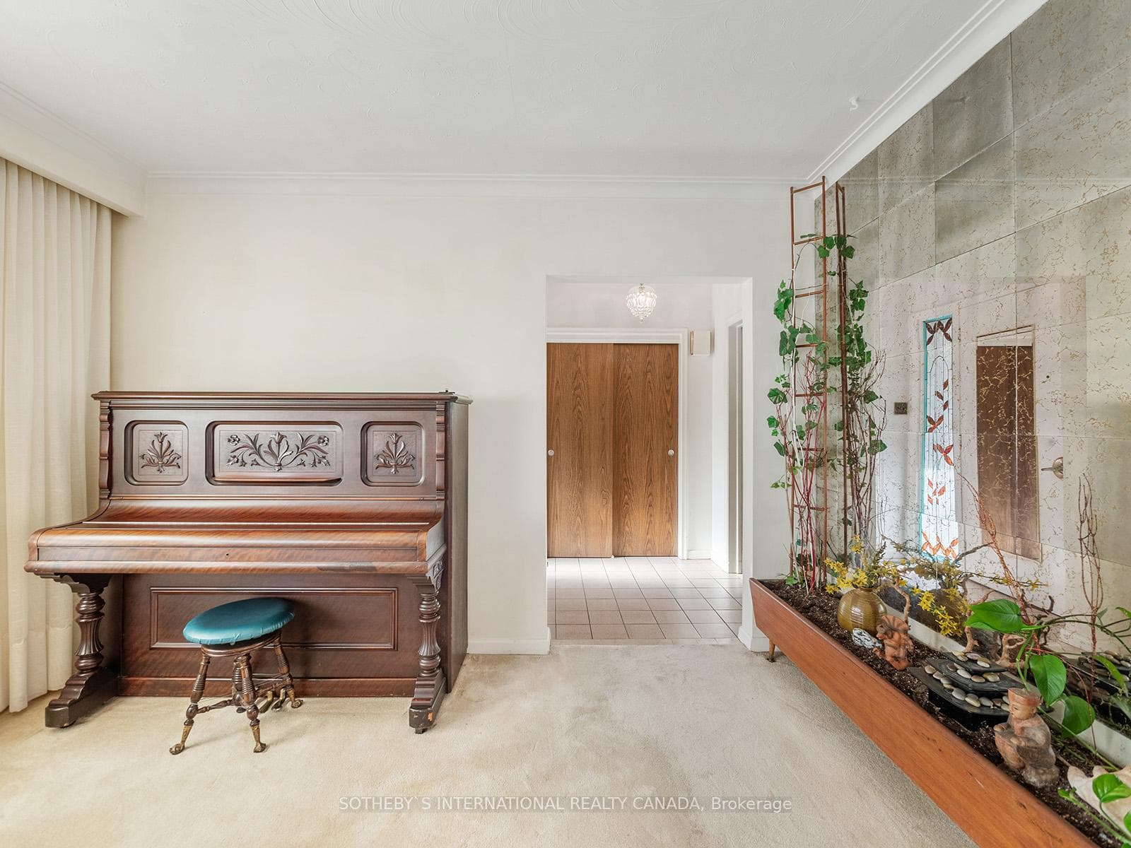 35 Silverhill Drive photo 7