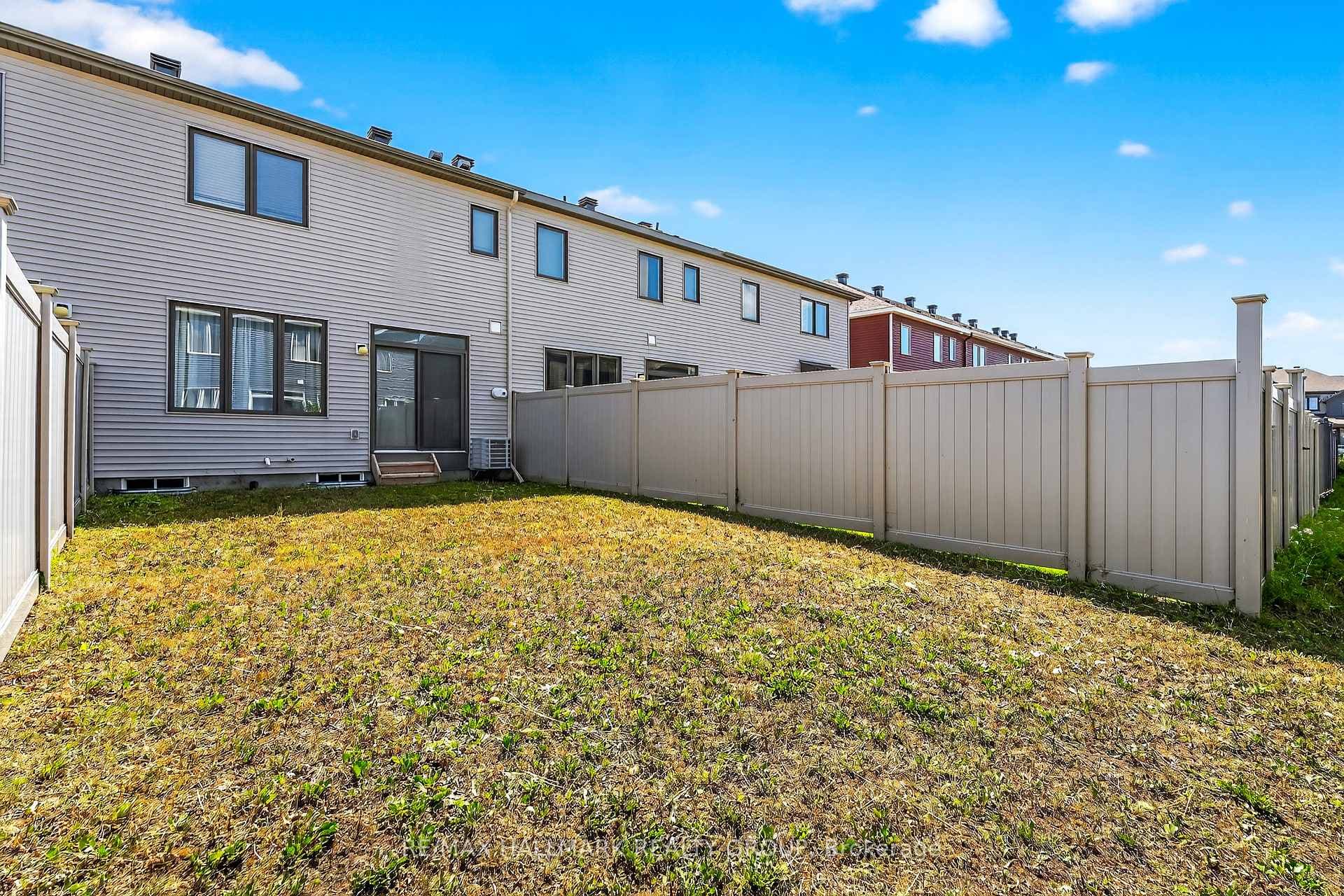 115 Pictou Crescent photo 34