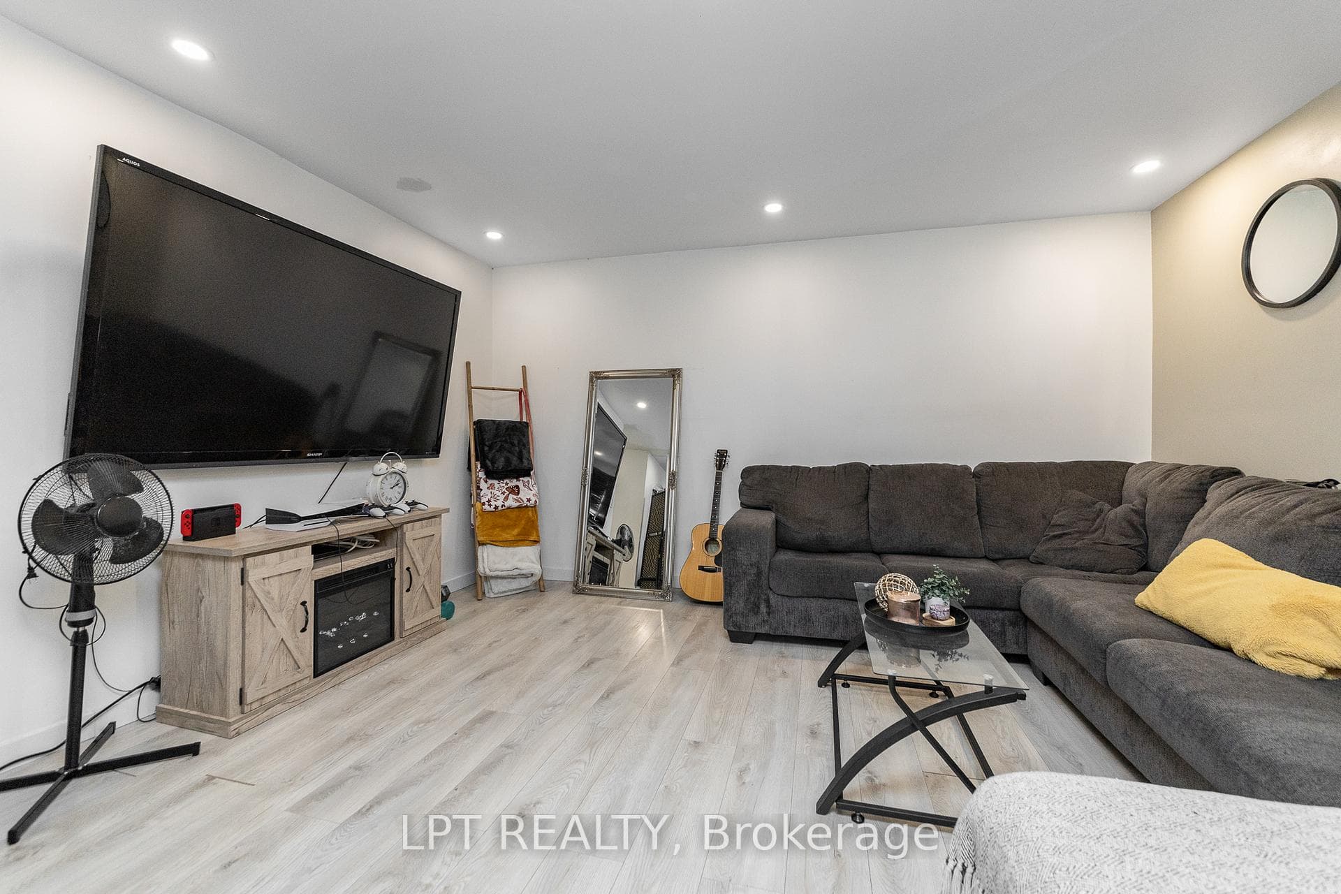 361 Iberville Street photo 24