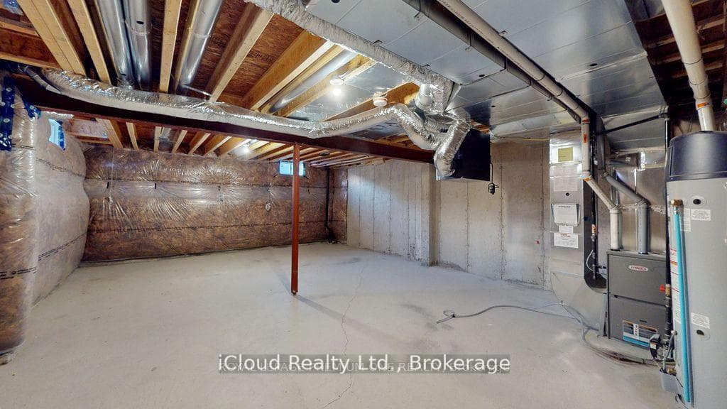 344 Ridley Crescent photo 16