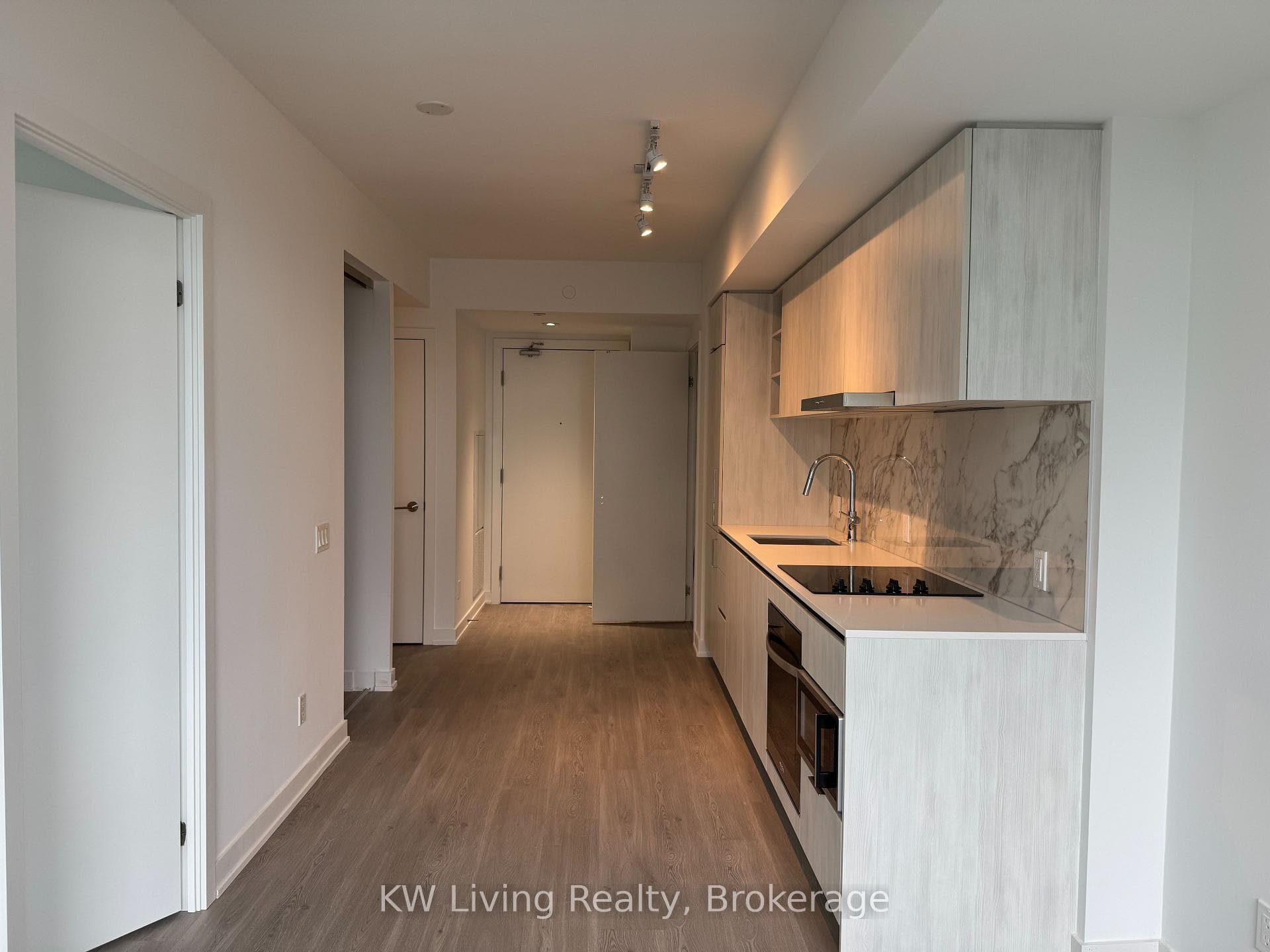 8 Wellesley Street Unit 4102 photo 8