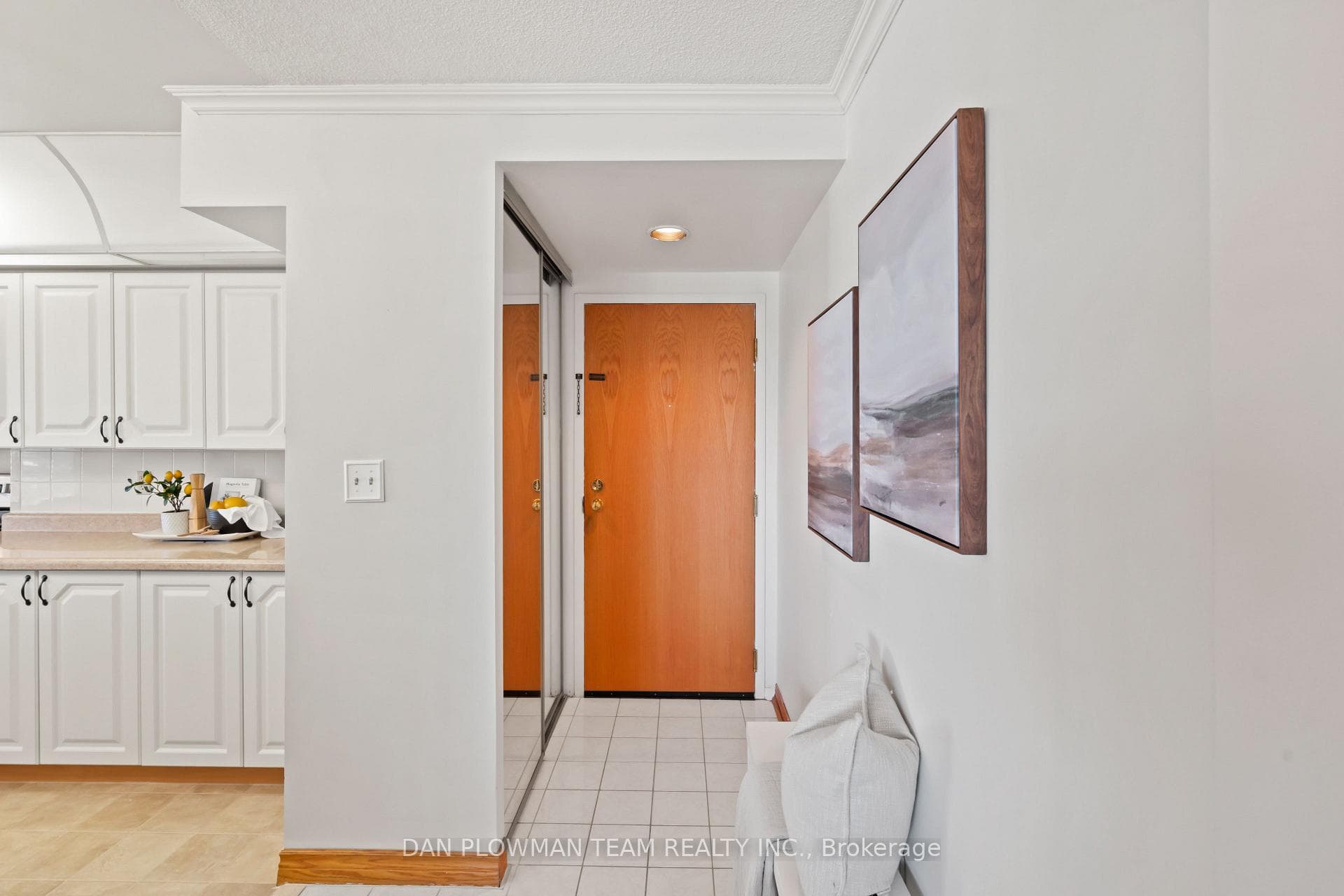 600 Thornton Road Unit 207 photo 2