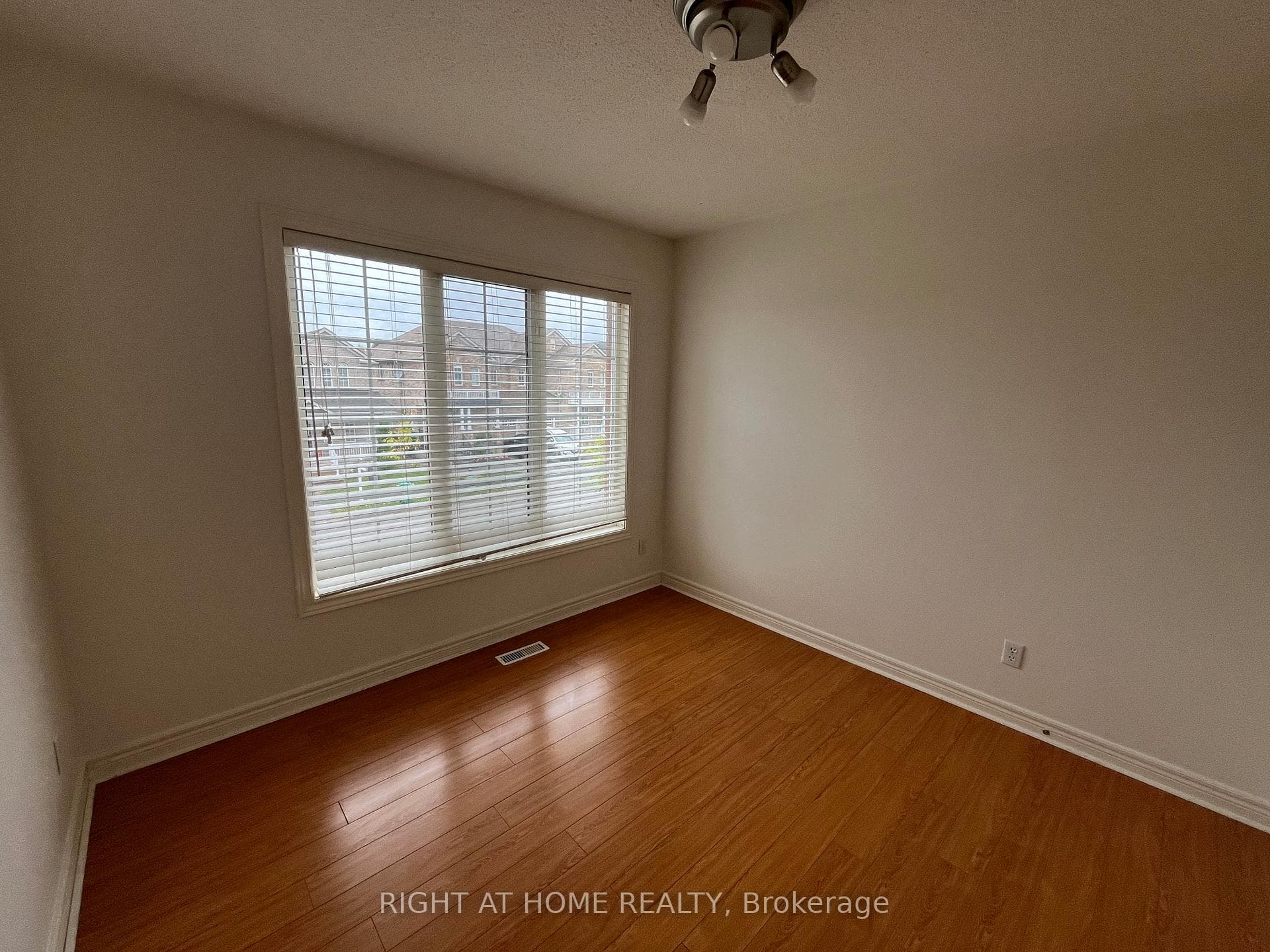 5901 Bermuda Drive Unit Upper photo 19