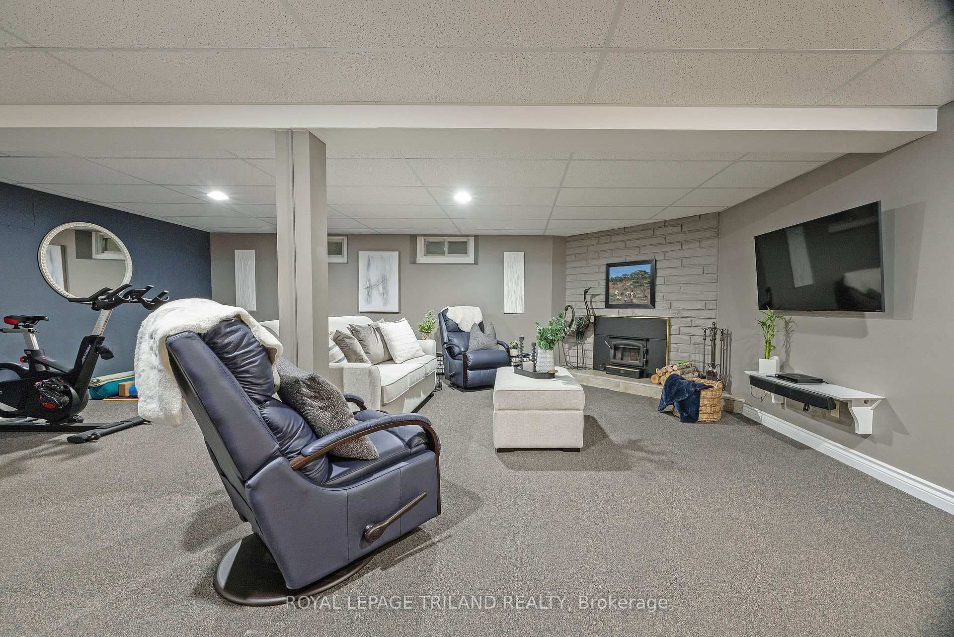 71 Kingsford Crescent photo 25