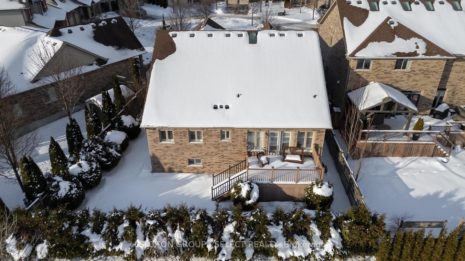 149 Dingle Place photo 36
