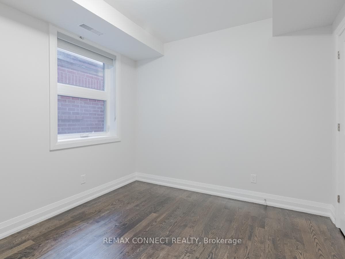 690 Shaw Street Unit Main photo 11