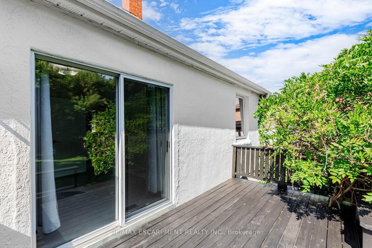 19 Stock Ave - Deck