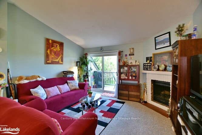 171 ESCARPMENT Crescent photo 25